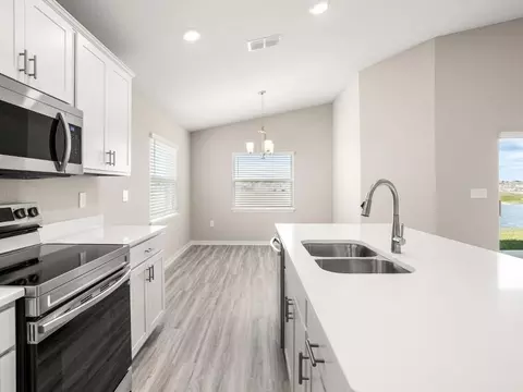 Kitchen - 16141 59th Ct E, Parrish, FL 34219 photo 4 of 7
