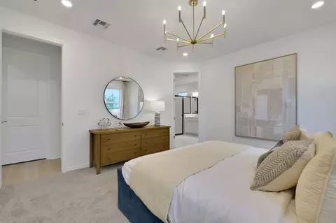 Bedroom - 8909 Quest Seeker Trl, Parrish, FL 34219 photo 2 of 12
