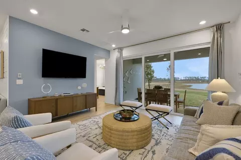 Living - 8909 Quest Seeker Trl, Parrish, FL 34219 photo 2 of 9