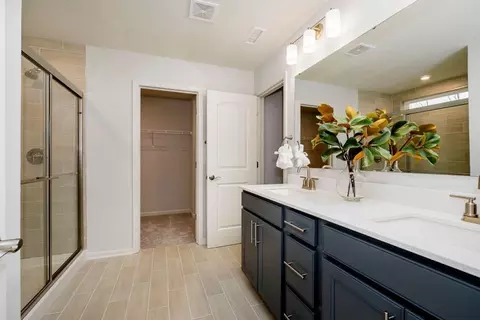 Bath - 6553 Creststone Ct, Plainfield, IN 46168 photo 1 of 2