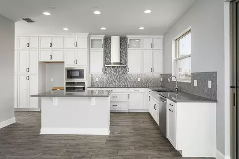 Kitchen - 5409 Park Guell St, Saint Cloud, FL 34771 photo 1 of 3