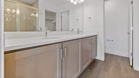 Bath - 4541 Parkline St, Timnath, CO 80547 photo 2 of 3