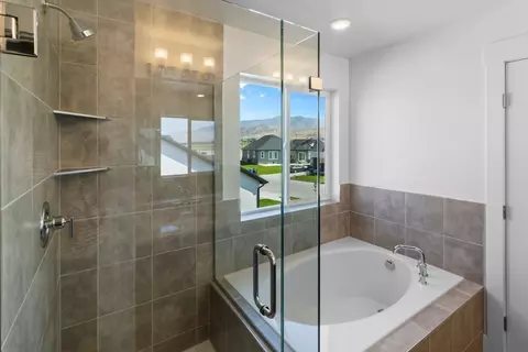 Bath - 574 N 600 W, Smithfield, UT 84335 photo 7 of 10