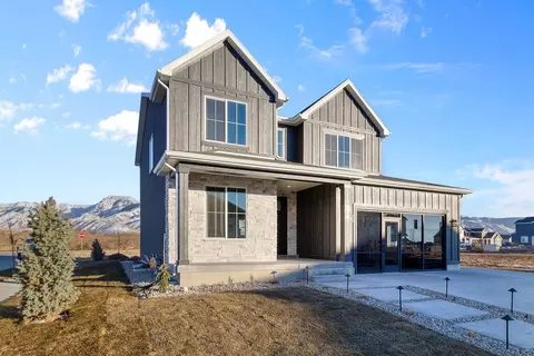 Exterior - 574 N 600 W, Smithfield, UT 84335 photo 6 of 23