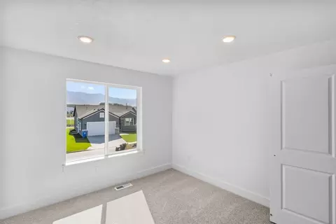 Bedroom - 574 N 600 W, Smithfield, UT 84335 photo 10 of 14