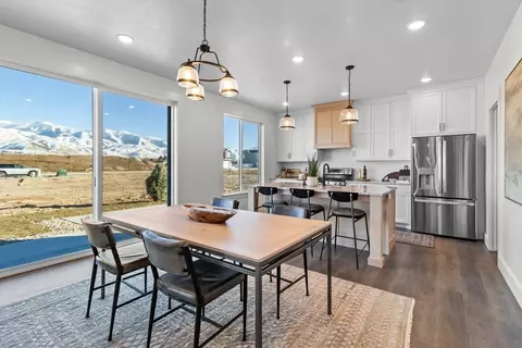 Dining - 574 N 600 W, Smithfield, UT 84335 photo 2 of 2