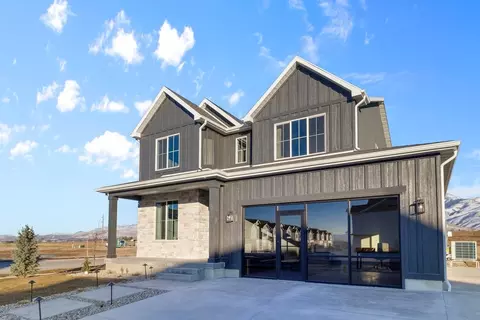 Exterior - 574 N 600 W, Smithfield, UT 84335 photo 5 of 23