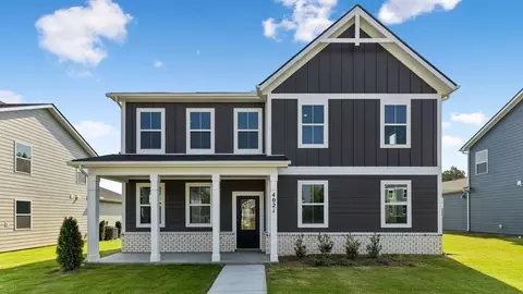 4021 Red Hawk Rd, Columbia, TN 38401