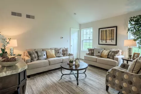 Living - 544 Alysweep Ct, Westminster, MD 21157 photo 15 of 25