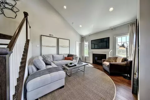Living - 544 Alysweep Ct, Westminster, MD 21157 photo 1 of 25