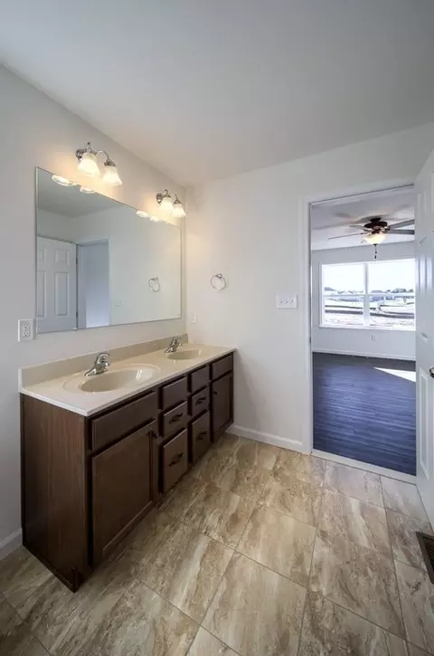 Bath - 544 Alysweep Ct, Westminster, MD 21157 photo 2 of 24