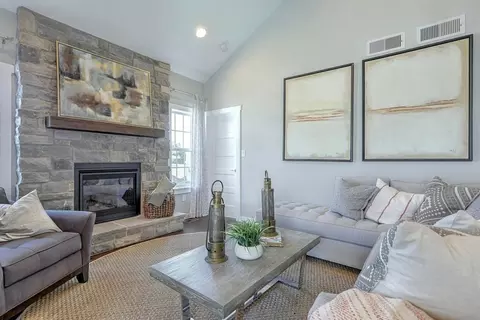 Living - 544 Alysweep Ct, Westminster, MD 21157 photo 24 of 25