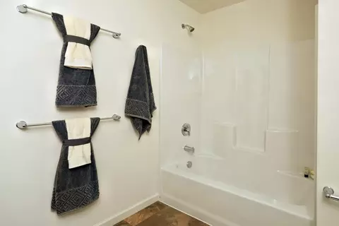 Bath - 544 Alysweep Ct, Westminster, MD 21157 photo 18 of 24