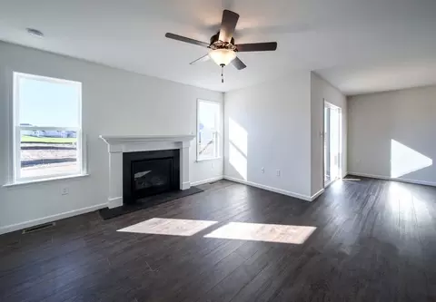 Living - 544 Alysweep Ct, Westminster, MD 21157 photo 10 of 25