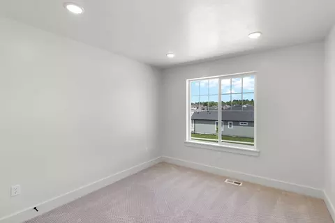 Bedroom - 594 N 275 E, Providence, UT 84332 photo 6 of 14