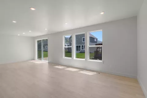 Living - 594 N 275 E, Providence, UT 84332 photo 1 of 6