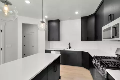 Kitchen - 594 N 275 E, Providence, UT 84332 photo 4 of 6