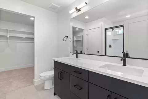 Bath - 594 N 275 E, Providence, UT 84332 photo 3 of 7