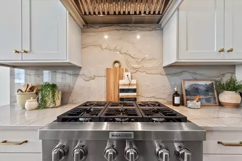 Kitchen - 2130 Rodeo St, Kuna, ID 83634 photo 6 of 7