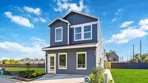 1067 Wheatley Oak Ln, Houston, TX 77091