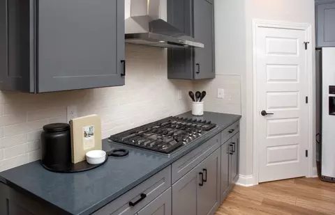 Kitchen - 9556 Burghley Dr, Plain City, OH 43064 photo 6 of 11