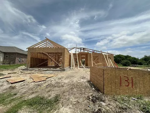 131 Lasso Loop, Lorena, TX 76655 photo 2