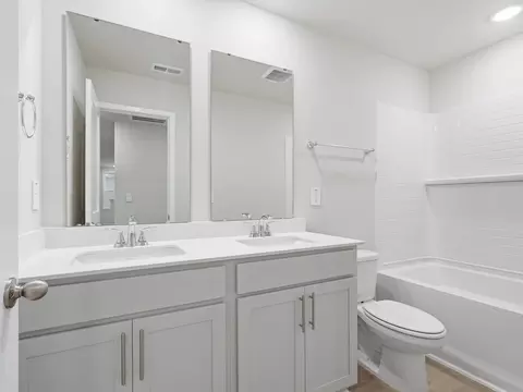 Bath - 2147 Topsail Rd, Durham, NC 27704 photo 4 of 9