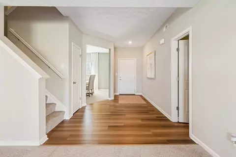 Entry Way - Arrowhead Dr, Piqua, OH 45356 photo 4 of 9