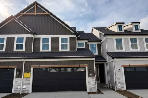 452 Bordeaux Blvd, Broadview Heights, OH 44147