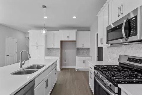 Kitchen - 4208 Workman Loop, Leland, NC 28451 photo 3 of 7