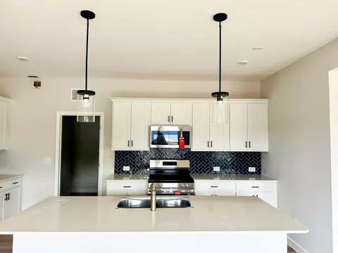 Kitchen - 4208 Workman Loop, Leland, NC 28451 photo 3 of 4