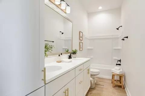 Bath - 370 Saw Grass Loop, Covington, LA 70435 photo 1 of 1