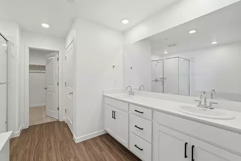 Entry Way - 1243 Leonhardt Loop, Lincoln, CA 95648 photo 1 of 2