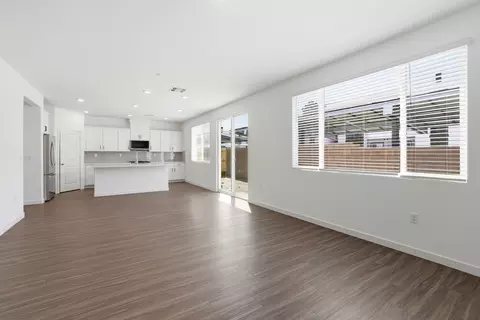 Living - 1243 Leonhardt Loop, Lincoln, CA 95648 photo 1 of 3
