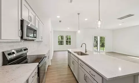 Kitchen - 6651 Chillingham Dr, Middlesex, NC 27557 photo 5 of 6