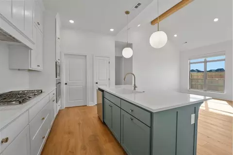 Entry Way - 419 Fox Trl, Springdale, AR 72762 photo 1 of 3