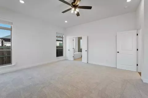 Bedroom - 419 Fox Trl, Springdale, AR 72762 photo 2 of 6