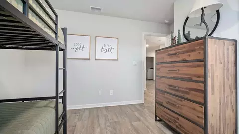 Bedroom - 780 Statesman Dr, Byram, MS 39272 photo 6 of 17