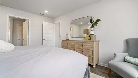 Bedroom - 780 Statesman Dr, Byram, MS 39272 photo 2 of 17