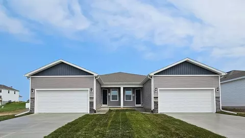 7915 N 170 St, Bennington, NE 68007