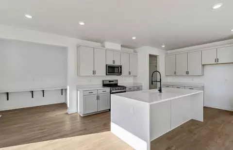 Kitchen - 1036 E 310 S, Salem, UT 84653 photo 4 of 5