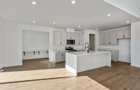 Kitchen - 1036 E 310 S, Salem, UT 84653 photo 3 of 5