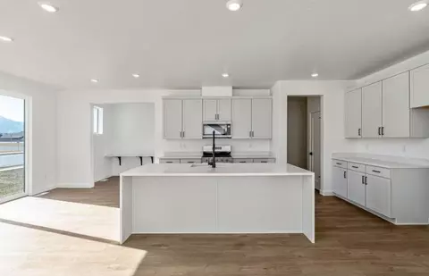 Kitchen - 1036 E 310 S, Salem, UT 84653 photo 2 of 5