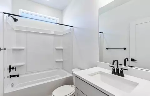 Bath - 1036 E 310 S, Salem, UT 84653 photo 2 of 5