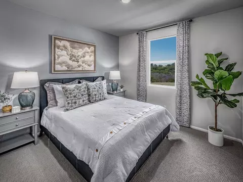 1483 Thunder Ct, Pomona, CA 91768