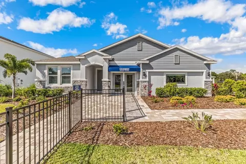 Exterior - 15720 8th Pl E, Bradenton, FL 34212 photo 2 of 5