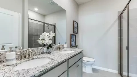 Bath - 15720 8th Pl E, Bradenton, FL 34212 photo 1 of 2