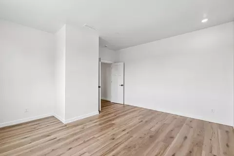 Bedroom - 24229 13th Ave SE, Bothell, WA 98021 photo 1 of 8
