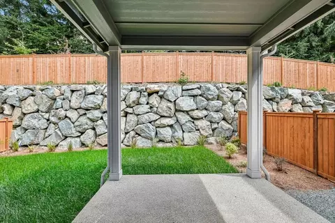 Exterior - 24229 13th Ave SE, Bothell, WA 98021 photo 2 of 3