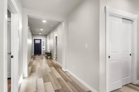 Entry Way - 130 Blantons Lp, Grandview, WA 98930 photo 1 of 1